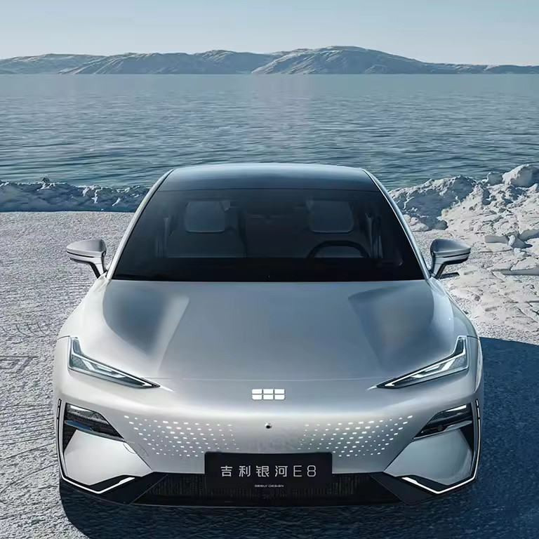 200KW Motor único 2024 Geely Galaxy Yinhe E8 665km Starship Voyage Edição Veículo Energético